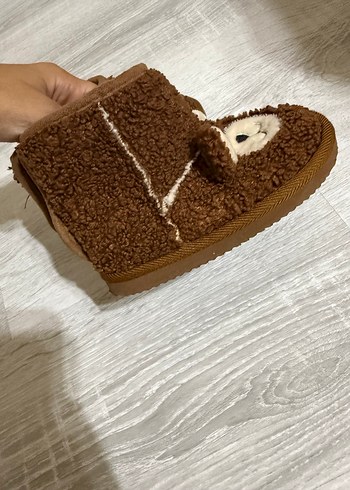 24 Beden Kahverengi Kürklü Panduf