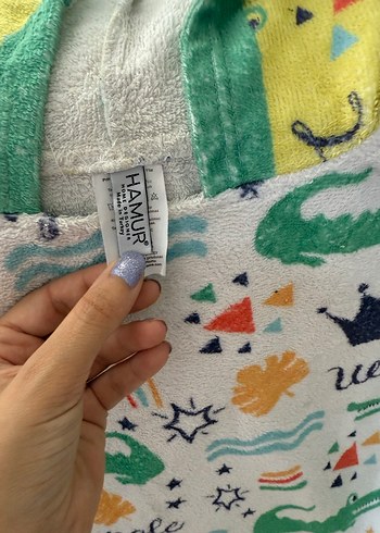 Kapüşonlu Renkli Baskılı Erkek Çocuk Bornozu - Görsel 3