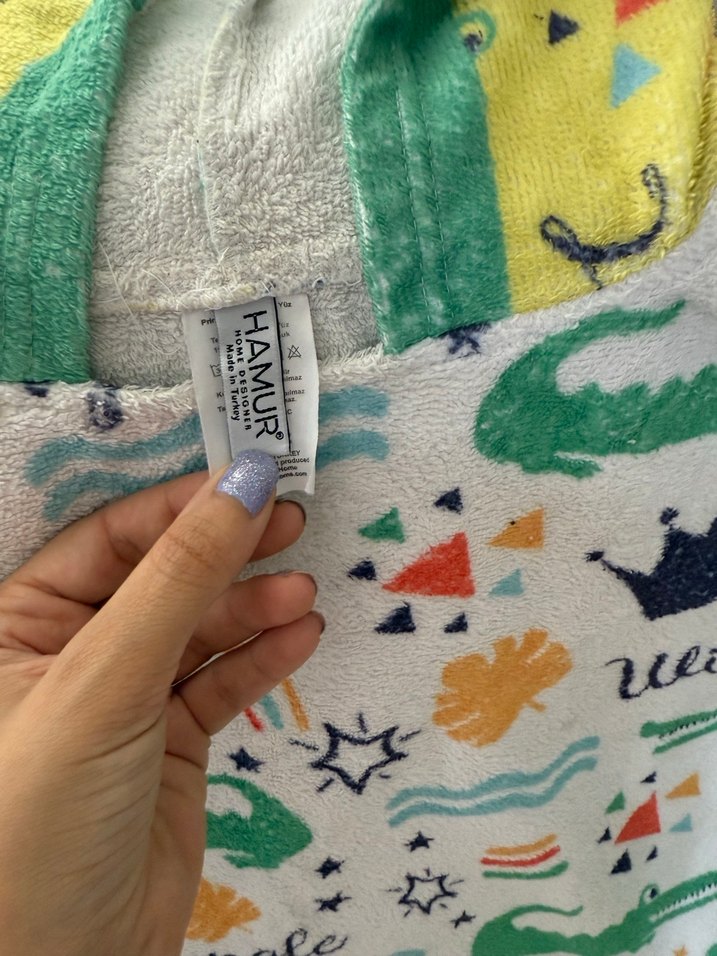 Kapüşonlu Renkli Baskılı Erkek Çocuk Bornozu - Görsel 3