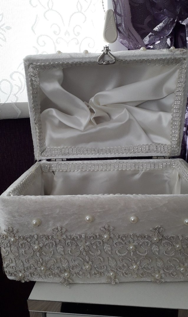 İnci Detaylı Beyaz Makyaj Kutusu - Görsel 2