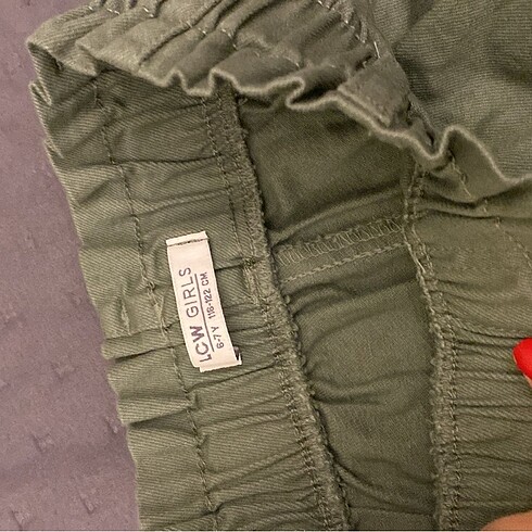 7 Yaş Beden LCW 6/7 yaş kargo pantolon