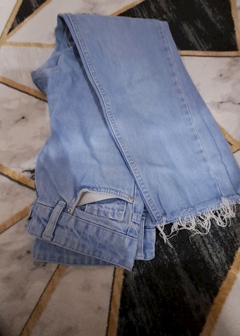 Düğmeli Nakışlı Mini Mavi Jean - Görsel 4