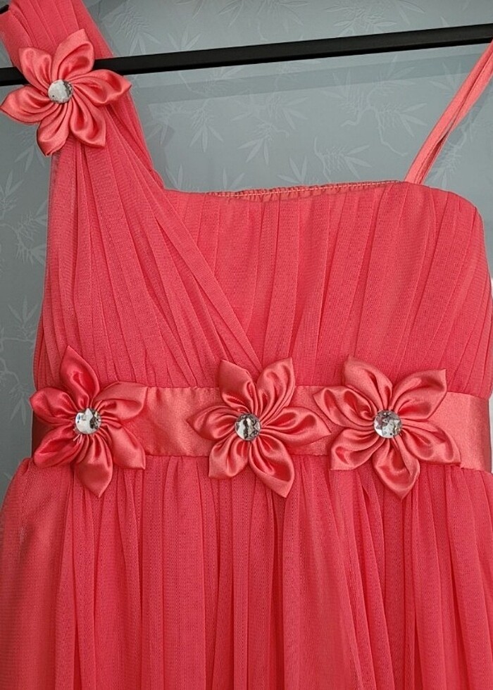 Mezuniyet elbisesi nar çiçegi - Görsel 4