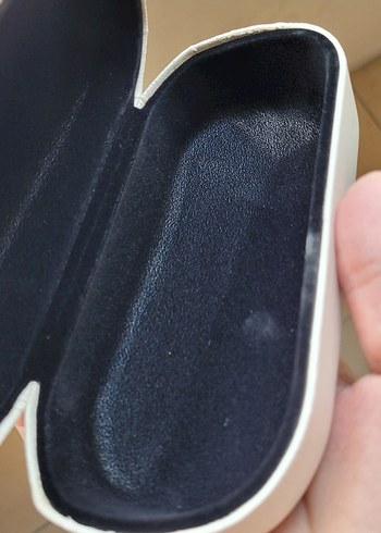 Swarovski gözlük kabı beyaz - Görsel 3