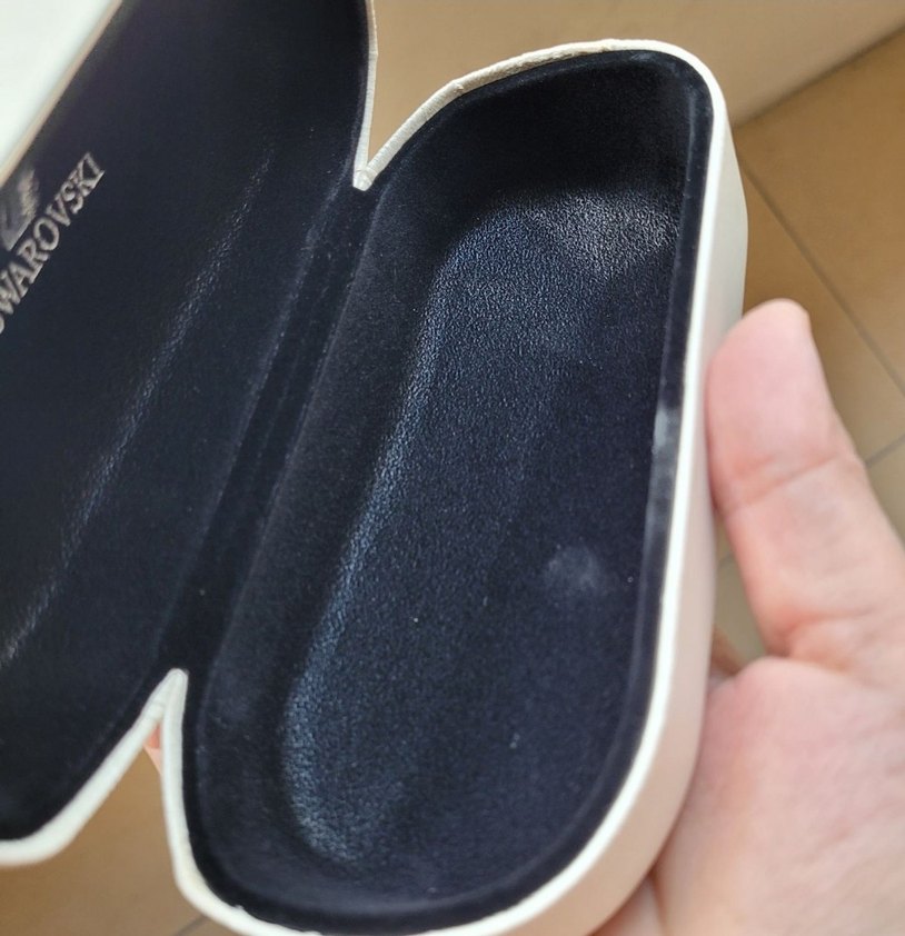 Swarovski gözlük kabı beyaz - Görsel 3