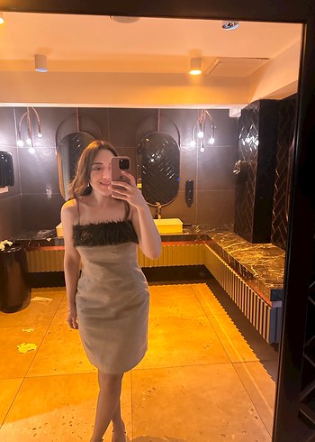 Kahverengi Kürk Detaylı Midi Straplez Elbise - Görsel 2