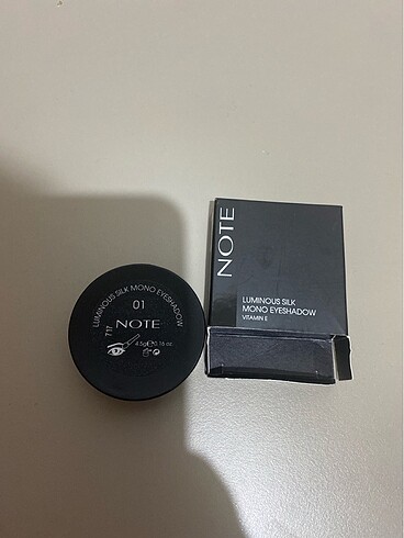 Note Note Eyeshadow