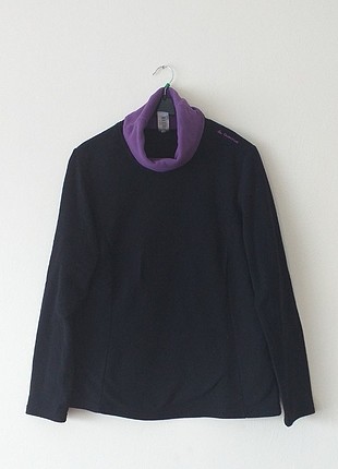 Polar sweatshirt