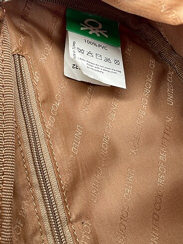 Beden Benetton Çapraz Çanta %70 İndirimli.