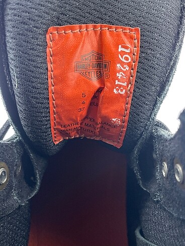 37 Beden siyah Renk Harley Davidson Bot %70 İndirimli.