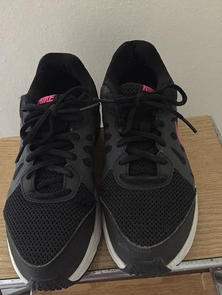 Nike spor ayakkabı