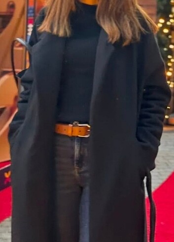 Siyah kaşe palto