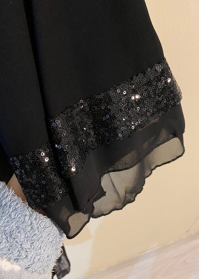 Pul İşlemeli Şık Siyah Ferace - Görsel 4