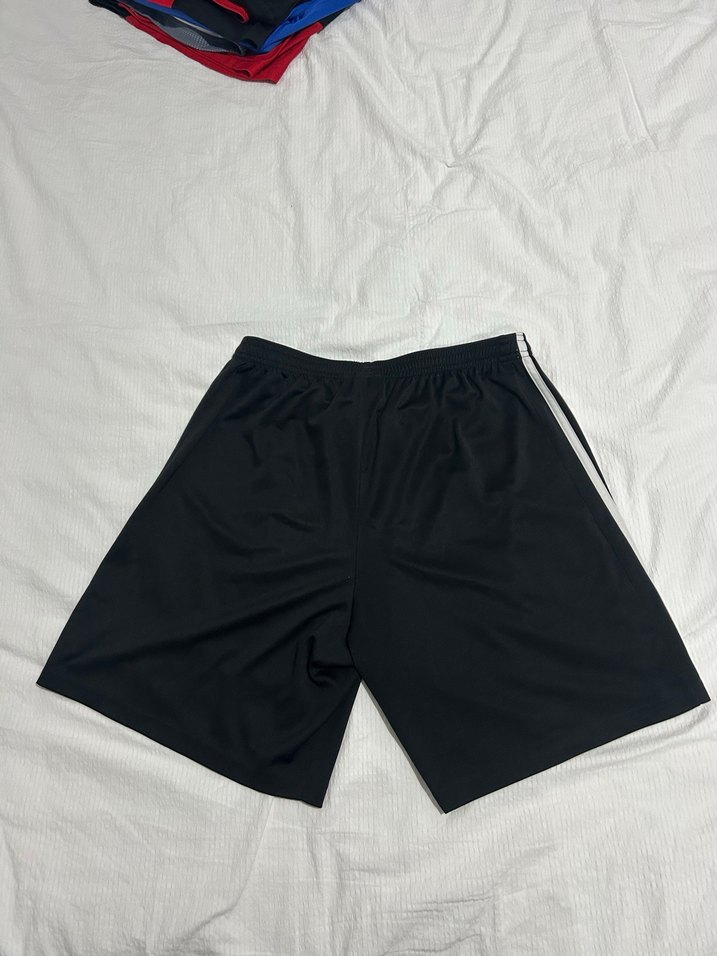 Adidas Siyah Erkek Spor Şortu - Görsel 2