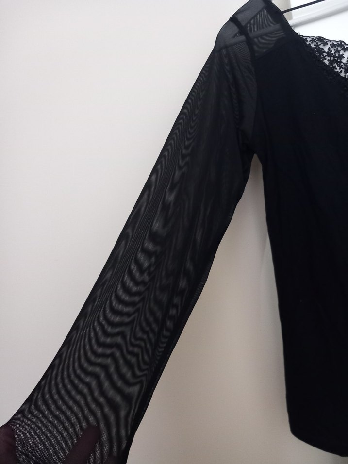 Dantel Detaylı Siyah Uzun Kollu Bluz - Görsel 2