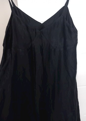 Siyah V Yakalı Uzun Askılı saten Elbise - Görsel 2