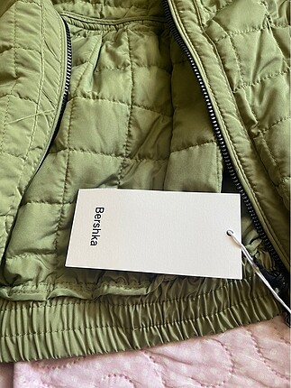 s Beden Crop ceket