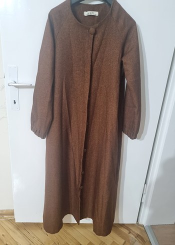 Düğmeli Kahverengi Uzun Yün Kadın Kabanı