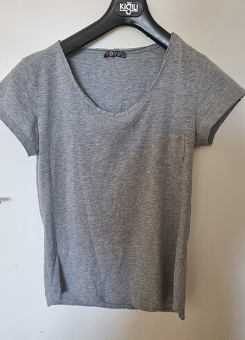 Gri kısa kollu tshirt