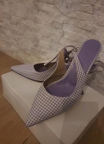 Stiletto Bagcikli lila rengi hiç giyilmedi 