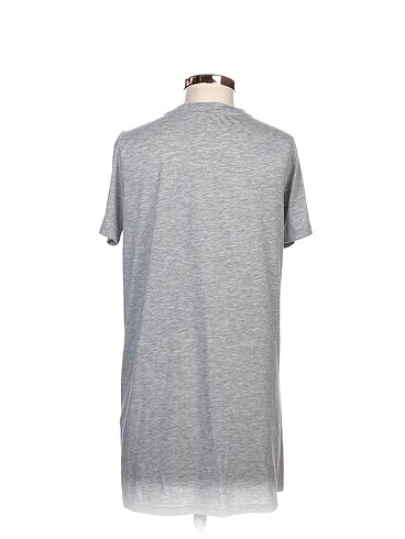 s Beden Defacto T-shirt %70 İndirimli.