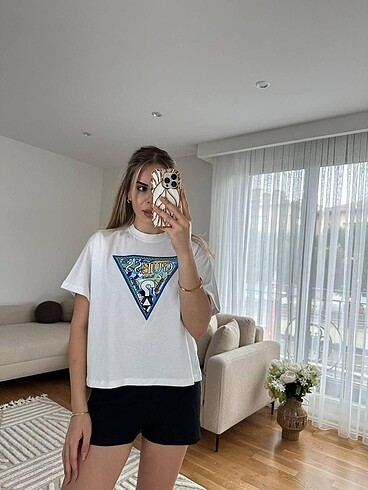 GUESS YENİ SEZON TİŞÖRT