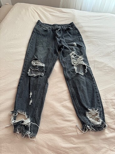 YIRTIK DETAY MOM JEAN PANTOLON