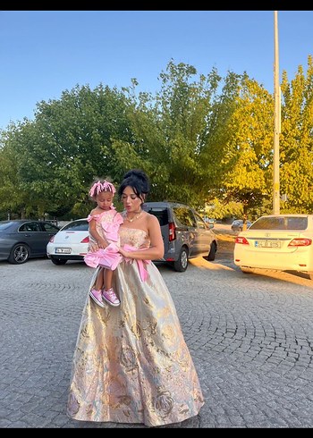 Pembe Dantel Detaylı Straplez Bohem Uzun Abiye - Görsel 4