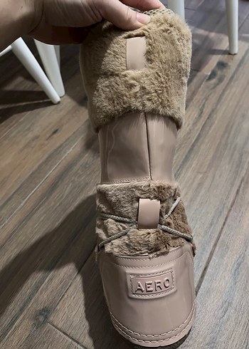 Bej Süet Kürklü Dolgu Topuk Kadın Bot - Görsel 3