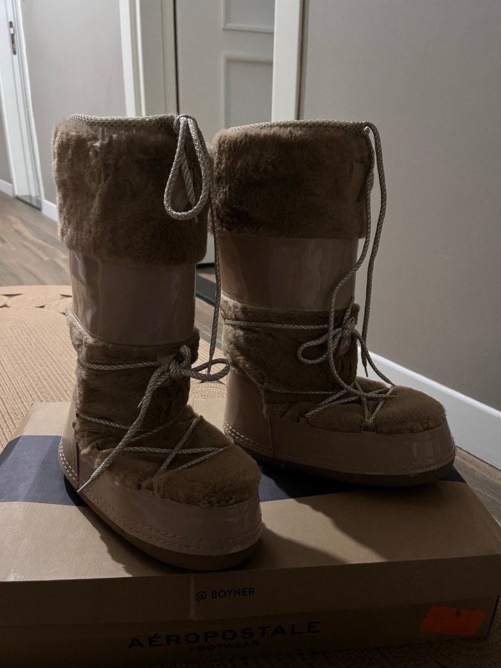 Bej Süet Kürklü Dolgu Topuk Kadın Bot - Görsel 5