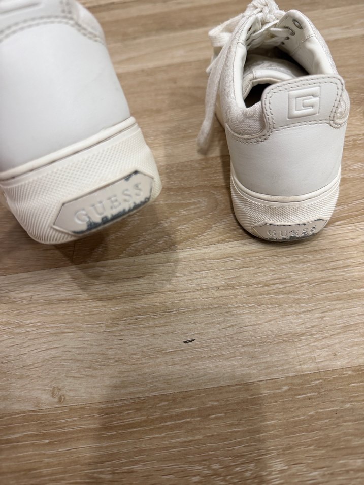 Guess spor ayakkabı - Görsel 2