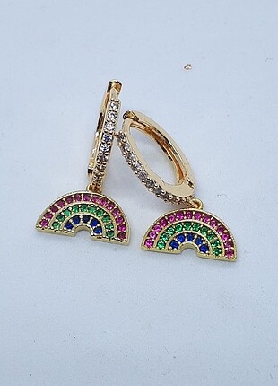 Zircon taşlı küpe