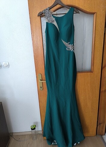 38 Beden yeşil Renk Zümrüt yeşili tasarım gece abiye elbise
