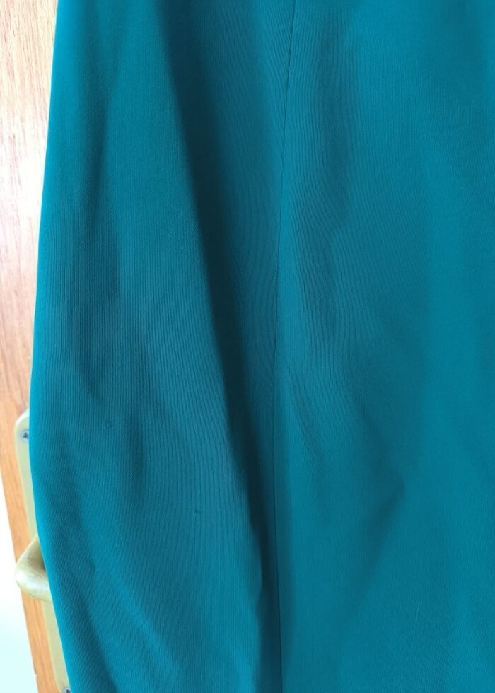 Zümrüt yeşili tasarım gece  abiye elbise - Görsel 2