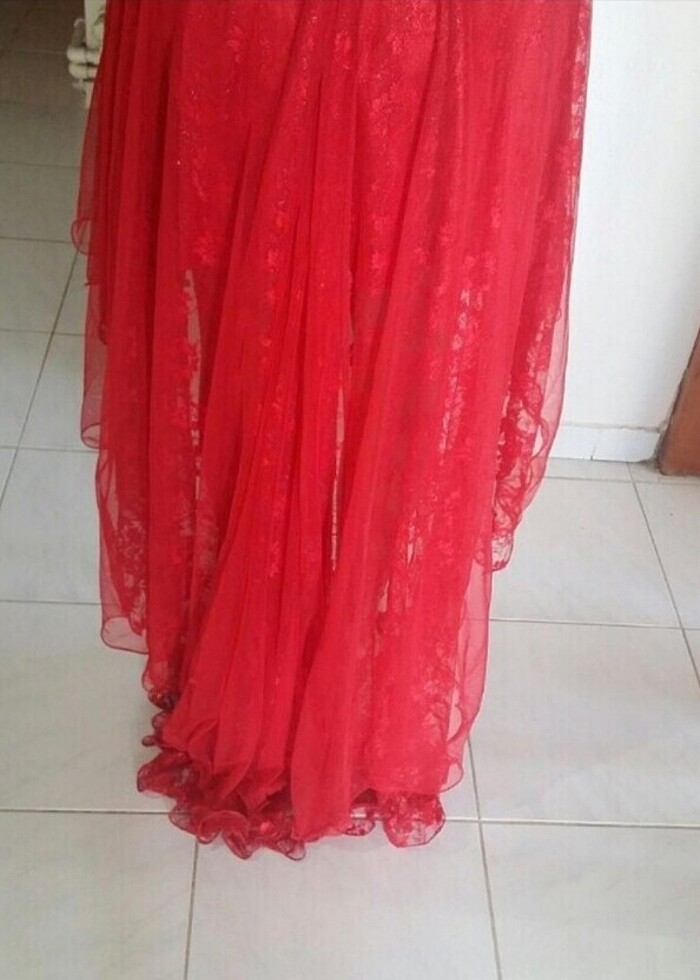 Önü kısa arkası uzun abiye - Görsel 2