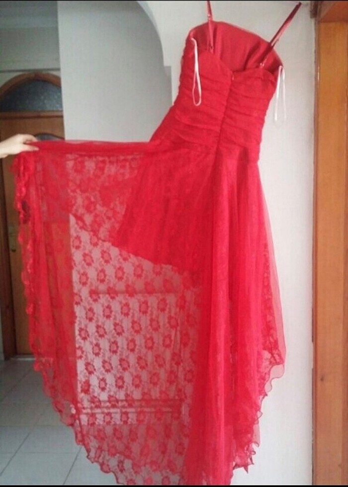 Önü kısa arkası uzun abiye - Görsel 3