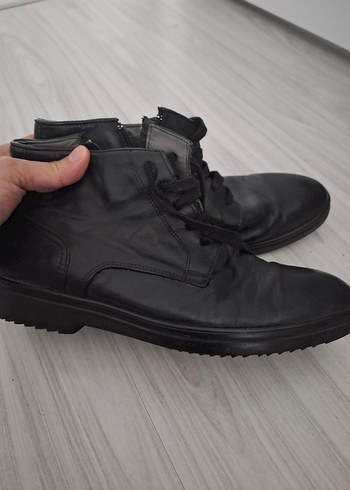 Siyah Tokalı Erkek Botu - Görsel 2