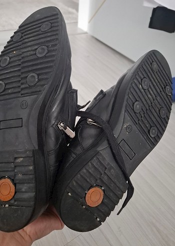 Siyah Tokalı Erkek Botu - Görsel 4