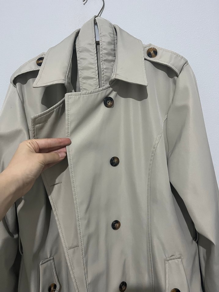 Bej Uzun Düğmeli Kadın Trençkot - Görsel 4