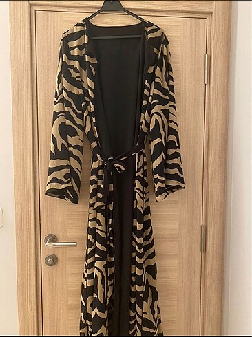 Leopar abaya