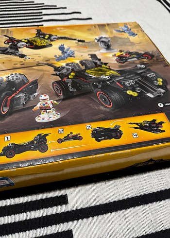 LEGO Batman Batmobile 70917 Seti - Görsel 4