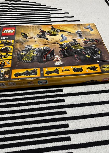 LEGO Batman Batmobile 70917 Seti - Görsel 2