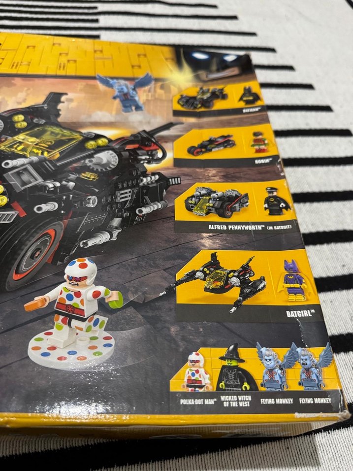 LEGO Batman Batmobile 70917 Seti - Görsel 3
