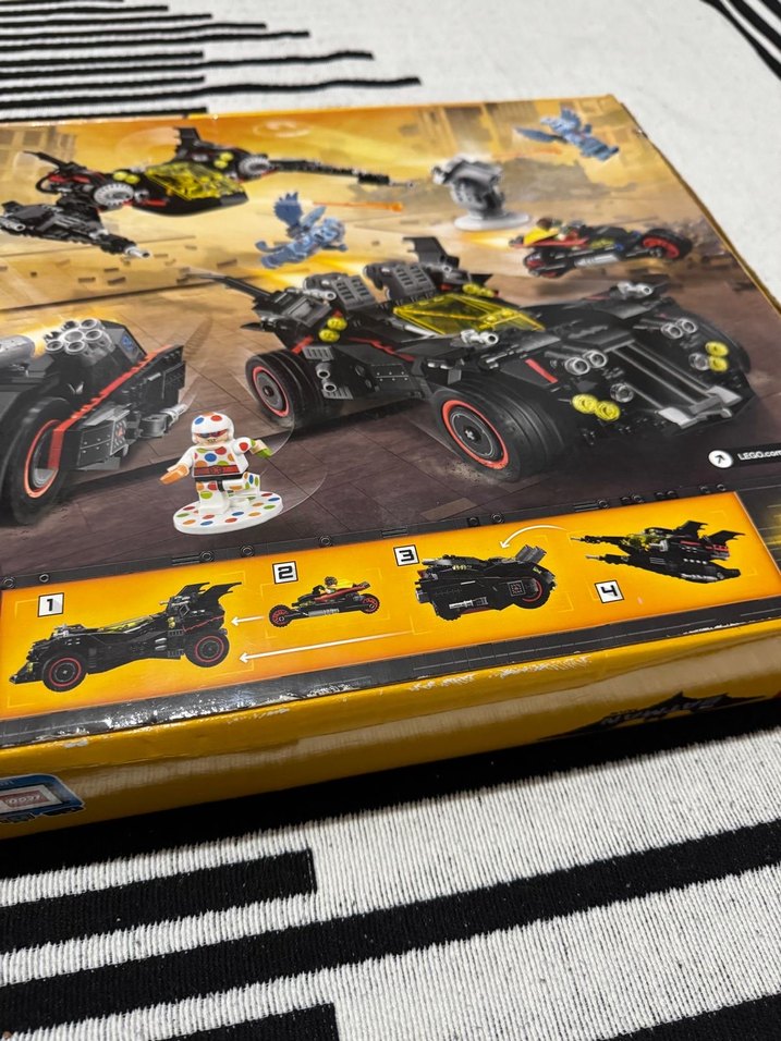LEGO Batman Batmobile 70917 Seti - Görsel 4
