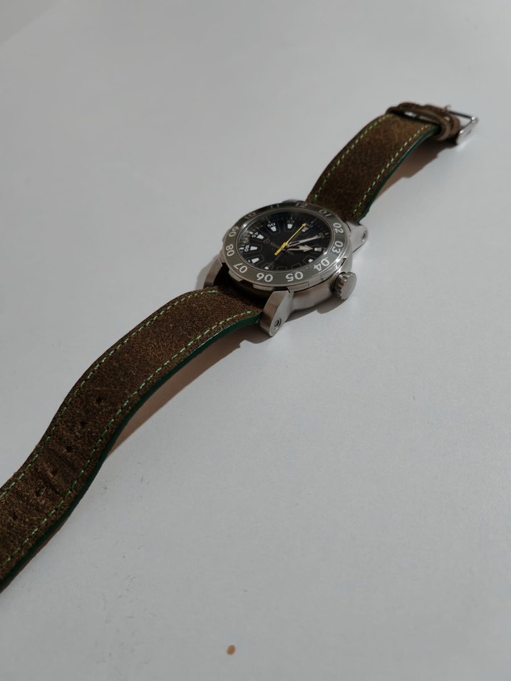 Mersedes Benz 42 mm - Görsel 3