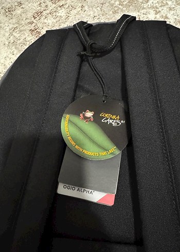 Gri Fermuarlı Kadın Sırt Çantası - Görsel 4