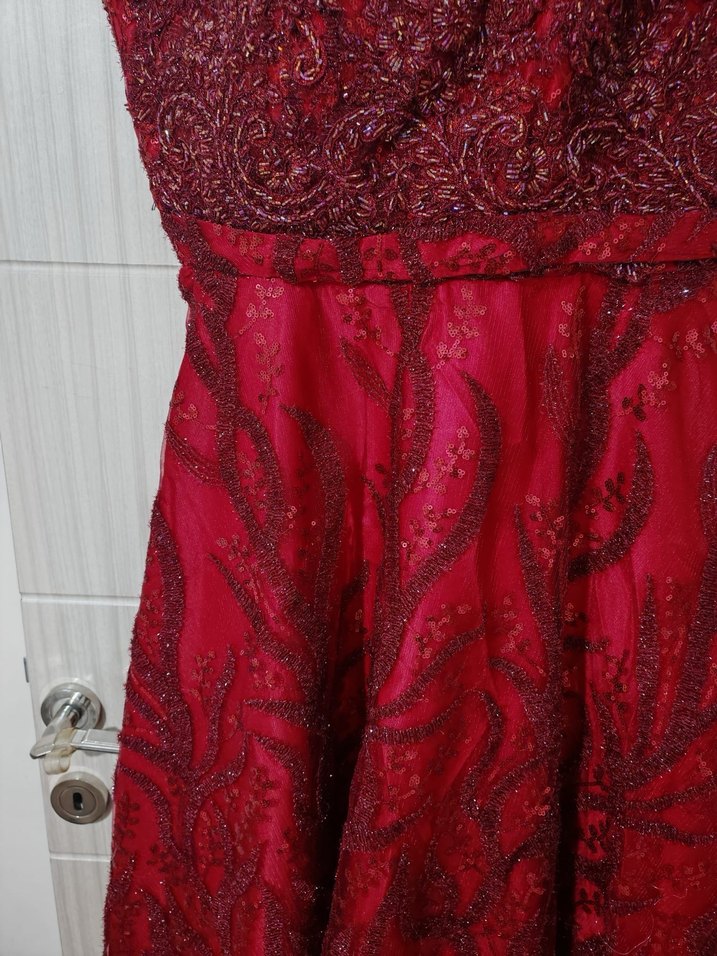 Bordo Nakışlı Uzun Abiye Elbise - Görsel 4