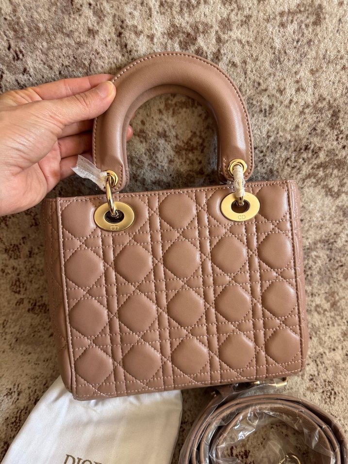 Dior Bej Kapitone El Çantası — görsel 5/8