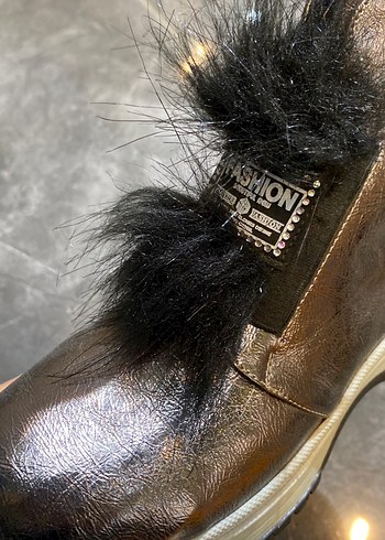 Kahverengi Yılan Desenli Tüylü Platform Bot - Görsel 2