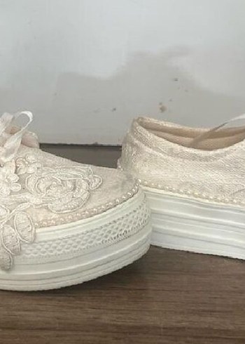 Dantel İşlemeli Beyaz Kadın Platform Spor Ayakkabı - Görsel 4